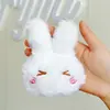 Bolso bandolera de网红 con colgante de margarita y ovejita blanca, llavero creativo de oveja de peluche para bolso, venta al por mayor
