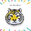 Lindas pegatinas bordadas de animales león de dibujos animados tigre autoadhesivas para funda de teléfono móvil pegatinas de tela pegatinas decorativas