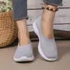 Zapatos casuales de verano transpirables para mujer de talla grande, con suelas suaves, cómodos para ir al trabajo y caminar, disponibles para dropshipping