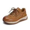 Sapatos Esportivos Casuais Femininos de Couro Genuíno 2026 Outono Novo Vintage Versátil Tendência Sapatos de Solado Grosso com Cadarço Costurados Sapatos Forrest Gump
