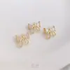 Colgante Portacuentas de Media Perforación con Forma de Lazo de Zirconia Color-Preservante Relleno de Oro de 14K Portapendientes de Lazo Corbata Portaperlas Colgante de Lazo Hecho a Mano para DIY
