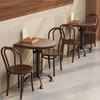 Mesas y Sillas para Cafetería Estilo Mid-Century Transfronterizas Madera Maciza Estilo Retro Americano Mesas y Sillas para Restaurante de Té Postres Té de la Tarde Restaurante Occidental