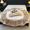 Sábana bajera ajustada de terciopelo de leche bordada y engrosada, pieza única, colcha de forro polar de coral para invierno, protector de colchón de felpa, juego de tres piezas