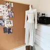 Conjunto de duas peças Lyocell de manga longa com bustiê acolchoado + Conjunto de calça listrada estilo coreano, soltinha e modeladora