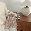 Saia com suspensório infantil da moda, look de verão 2026, novo estilo, saia curta super fofa com estampa de leopardo, saia midi estilo coreano para bebês