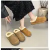 Chinelos slip-on estilo Birkenstock de sola grossa com forro de pelúcia, calçados femininos para uso externo, novo estilo de inverno 2026, chinelos de algodão slip-on com bico fechado
