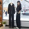 Conjunto Deportivo Casual Estilo Europeo para Mujer, Nuevo Modelo Otoño e Invierno 2026, Elegante y Rejuvenecedor, Conjunto de Dos Piezas con Sudadera Adelgazante y Pantalones de Pierna Ancha