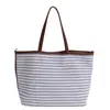Bolso de hombro plegable de rayas nuevo para mujer, moderno y versátil, bolso de mano informal estilo coreano, adecuado para estudiantes universitarias y para ir al trabajo.