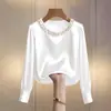 2025 Deseo de Sitio Independiente Amazon Primavera/Verano Estilo Francés de Alta Gama Perla Cuello Redondo Satín Camisa Top para Mujer