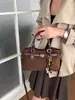 2026 Nova Bolsa Boston Retro de Camurça e Veludo Feminina de Alta Qualidade para o Dia a Dia com Alça Única de Mão e Transversal Versátil Fashion