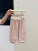 Calça Casual Nova Estilo para Meninas com Laço e Renda de Primavera, Moda Coreana Tendência Calça Longa para Bebês Meninas, Roupas Infantis Tendência