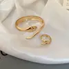 Pulsera Abierta Ovalada con Esmalte Metálico Europea y Americana Anillo Ins Personalizable Pulsera Versátil Joyería de Lujo Ligero Alta Gama