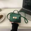 Primavera 2026 Nueva Moda Casual Hebilla de Cierre Simple Texturizada de Moda Bolso Pequeño Cuadrado de Hombro Cruzado de Mano