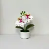 Flor Artificial Fresca Estilo Nuevo Orquídea Phalaenopsis Planta en Maceta con 2 Flores en una Maceta de Tres Patas para Decoración de Jardín y Repisa de Ventana, Bonsái de Flor Artificial para el Hogar