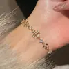 Pulseira Europeia e Americana em Zircônia Quadrada Torcida Retrô High-end Pulseira de Luxo Leve Simples Fashion Pulseira Personalizada para Mulheres