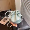 Bolsa de Mão de Luxo para Mulheres 2026 Novo Estilo Coreano Simples Bolsa Saco Nicho Plissada Casual Bolsa de Ombro Transversal