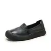 Zapatos mom de cuero de vaca de primera capa, empeine suave y suela blanda, zapatos casuales versátiles, cómodos mocasines poco profundos de punta redonda para mujeres de mediana edad