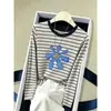 Camiseta de Manga Larga a Rayas Colorblock Hombro Normal 100% Algodón Moda Femenina Versátil Base Azul Marino Otoño