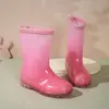 Galochas infantis, com forro de algodão para todas as estações, botas de dupla finalidade removíveis, galochas infantis de desenho animado, impermeáveis e antiderrapantes, sapatos de água de cano médio com forro de fleece