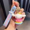 Máquina de muñecas de papelería linda y creativa, exquisita joyería pequeña, llavero de dibujos animados, colgante de coche, adorno colgante para bolso de novia