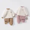 Conjunto de dos piezas para bebé, 120g, acolchado, engrosado, otoño e invierno, chaqueta de algodón, pantalones de algodón, ropa exterior para niños con top de algodón
