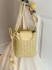 Bolso Pequeño Cuadrado Tejido Transfronterizo para Mujer 2026 Nueva Moda de Primavera Bolso Cubo Versátil Bolso de Mano de Gran Capacidad Bolso Cruzado
