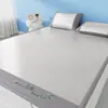 Set de Regalo de Tres Piezas de Esterilla de Seda Helada de Artemisa para Cama Doble de 1.5-1.8m, Esterilla de Ratán, Producto de Bienestar para la Empresa, Lavable