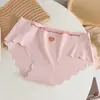 Calcinhas de seda gelada para mulheres, estilo fino de verão, fundo de algodão puro, novo design sexy sem costura, tanga respirável de cintura média com sensação de pele nude