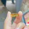 Anillo Antiguo de Ojo de Gato Dorado Brillante Anillo Sencillo Lujo Accesible Diseño de Nicho Anillo Sencillo Anillo de Pareja Nuevo Regalo
