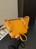 Bolso tipo cubo de alta gama para mujer, moderno y sencillo, popular este año, versátil, elegante y exquisito, adecuado para ir al trabajo y como bolso cruzado