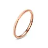 Anillo de acero inoxidable Arena Perla Esmerilada Anillo de pareja de moda simple de acero de titanio Moda europea y americana Anillo para el dedo índice de hombre
