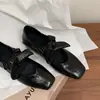 Zapatos de charol con punta cuadrada francesa de corte bajo para mujer 2026 Nuevos Impresionantes Zapatos de piel pequeños con lazo Zapatos planos Mary Jane