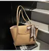 Bolsas Atacado Transfronteiriço Comércio Exterior para Mulheres Deslocamento Bolsa Tote Grande Nova Grande Capacidade Bolsa Sogra Bolsa de Mão de Ombro Fashion