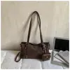Bolso de hombro retro con acabado mate para mujer, nuevo estilo 2026, versátil para ir al trabajo, bolso bandolera de moda, bolso elegante para debajo del brazo, bolso baguette con un toque de alta gama