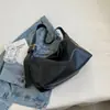 Bolsa Feminina Versátil Tendência Transfronteiriça 2026 Novo Modelo Grande Capacidade Moda para o Dia a Dia Bolsa de Ombro Simples Casual Bolsa Transversal