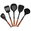 Juego de espátulas de silicona, resistentes a altas temperaturas, para utensilios de cocina antiadherentes, espátula de cocina con mango de madera, cuchara para sopa, herramientas de cocina para el hogar