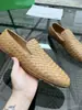 Zapatos Nuevos Europeos para Pareja Moda Casual Mocasines Tejidos Transpirables Resistentes al Olor Versátiles Cómodos Zapatos Unisex
