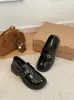 Mocasines de suela gruesa para mujer 2026 nuevos zapatos pequeños de cuero para primavera y otoño estilo británico Mary Jane zapatos de un solo color con tacones que aumentan la altura zapatos JK