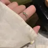 Anel Retrô Estilo Antigo Feminino Versátil Moda Empilhável Temperamento Personalidade Anel Micro-Pavimentado Anel para Dedo Indicador Estilo Ins Nova Tendência