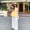 Moda Verão 2026 Casual Doce Redutor de Idade Emagrecedor Super Clareador Conjunto de Blusa Amarela + Calça Pantalona