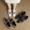 Zapatos Mary Jane Personalizados de Piel de Vaca con Remaches y Lazo Dulces y Salados Otoño 2025 Tacón Bajo Grueso Punta Cuadrada Zapatos de Piel Genuina para Mujer