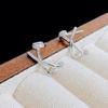 Pendientes de diamantes con diseño de aguja de plata de ley S925 personalizados para mujer, con diseño de moda, sencillos y elegantes.