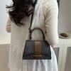 Bolsa de Mão Vintage Nicho Tendência Bolsa de Ombro Casual para o Dia a Dia Bolsa Transversal Nova Moda Simples Pequena Bolsa Quadrada