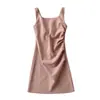 Vestido Tubinho Plissado com Decote Quadrado Estilo Desejo Puro para Mulheres Verão 2023 Novo Elegante Slim Fit Cintura Marcada Curto