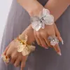 Pulseira Aberta Flor Oca Cravejada com Diamantes Transfronteiriça Europeia e Americana, Pulseira Exagerada Fashion e Personalizada, Conjunto de Pulseiras Exquisito e Versátil