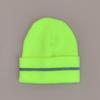 Nuevo gorro de punto con rayas reflectantes de color fluorescente para hombre y mujer cálido simple para deportes al aire libre Joker gorro tipo pullover venta al por mayor