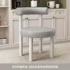 Cadeira de Maquiagem Tendência Penteadeira Banqueta para Quarto de Menina com Toque de Designer de Alto Padrão, Lã de Cordeiro, Cadeira de Jantar Gordinha Estilo Creme