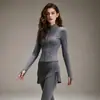 Conjunto Pilates Modelador Emagrecedor Top com Zíper Completo e Gola Alta Saia-Short com Cordão Ajustável Conjunto de Duas Peças