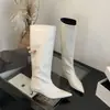 Botas altas de bico fino da moda, estilo europeu e americano, estilosas e versáteis para o trabalho, botas slip-on de cor sólida com salto gatinho