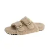 Pantuflas peludas versátiles de doble tira y suela gruesa para mujer, aptas para usar en exteriores, nuevo modelo de otoño 2026, pantuflas de algodón tipo slip-on con suela suave